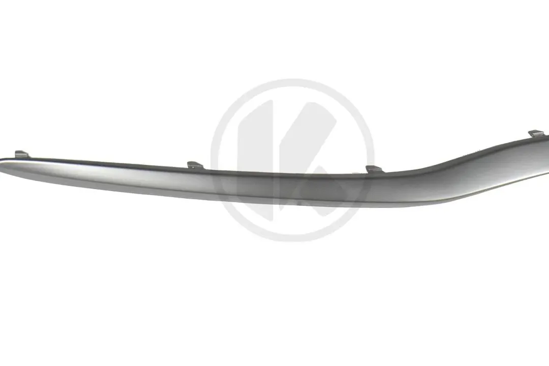 Front bumper chrome trime (RH)